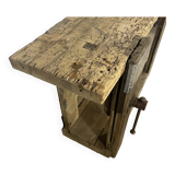 Carpenter's workbench