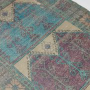 Tapis en laine anatolien noué à la main
