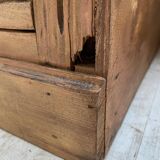 Convenient pine workshop furniture