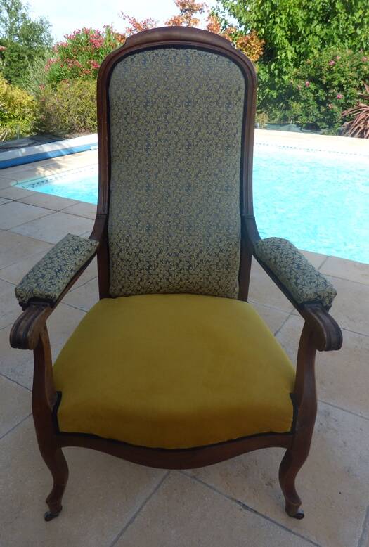 *Louis Philippe style Voltaire armchair in quality wood weathered by time - the backrest and l