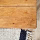 Old low farmhouse table in solid wood with its drawer - 128cm