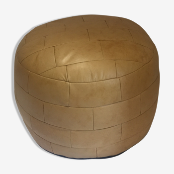 Pouf en cuir, design année 1970