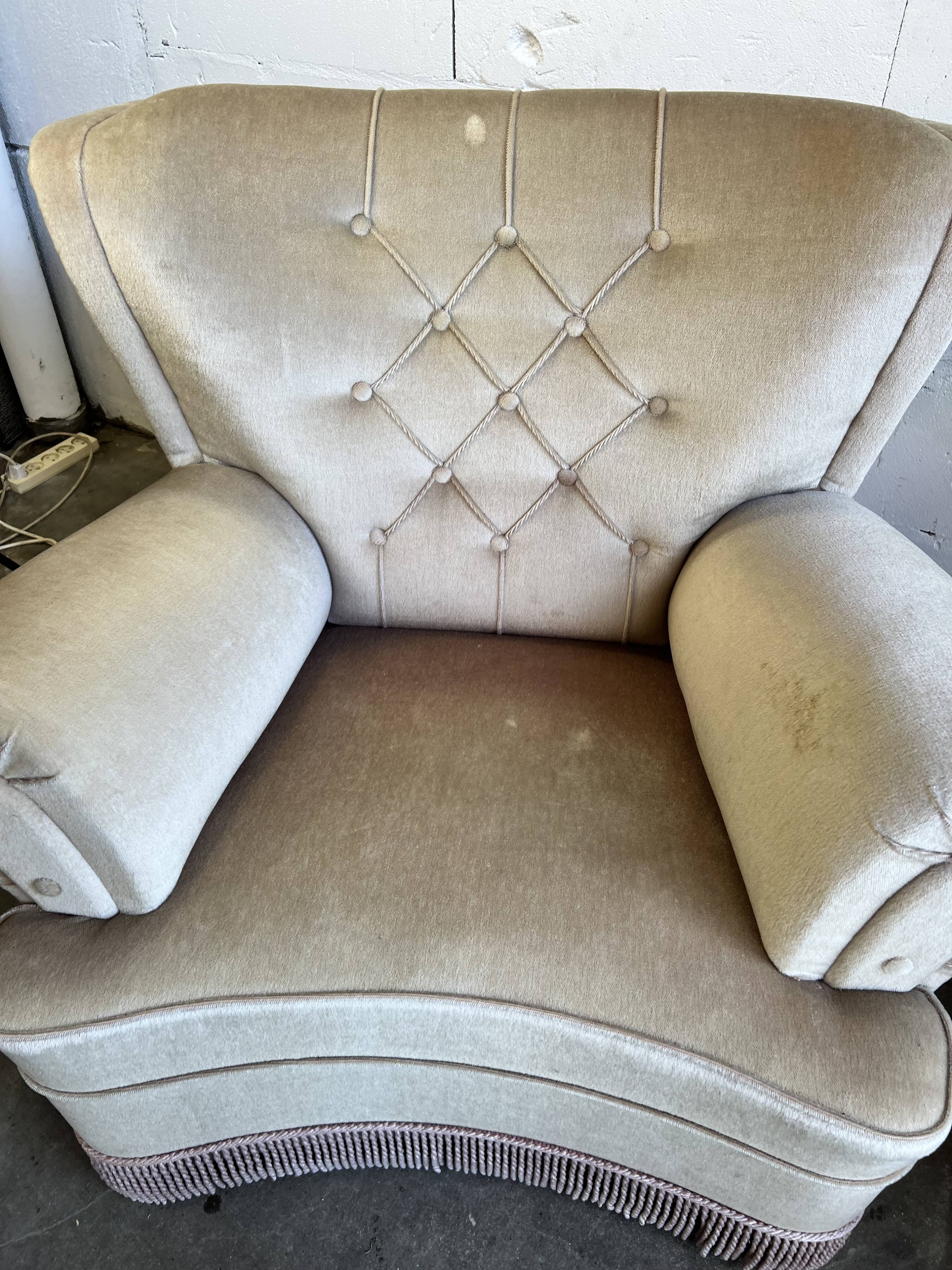 Set of 2 vintage XL armchairs/club seats/single seat