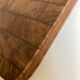 Planche à découper scandinave en bois debout