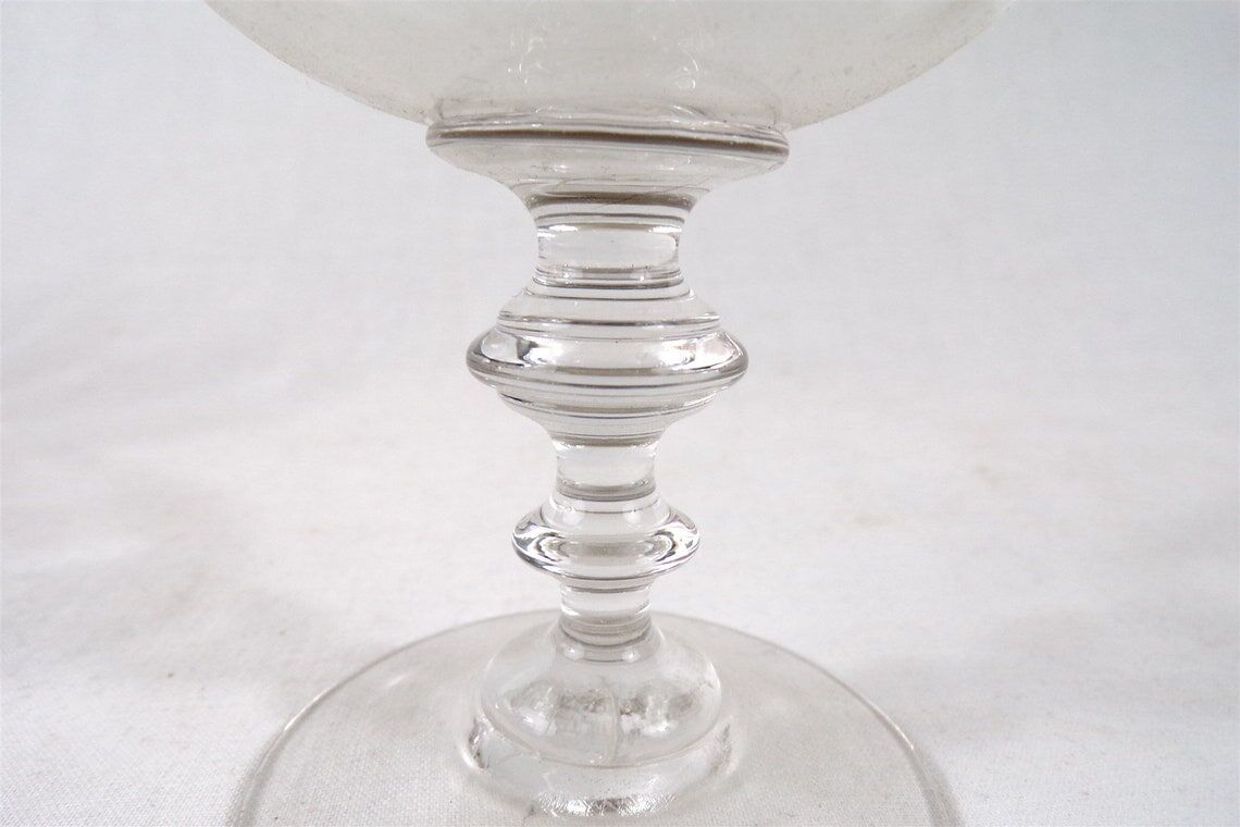 Set of 4 wine glasses tasting glasses in cut blown glass NINETEENTH CENTURY