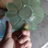 Flower-shaped glass bowls
