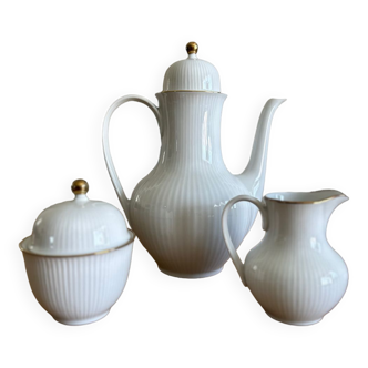 Porcelain tea set