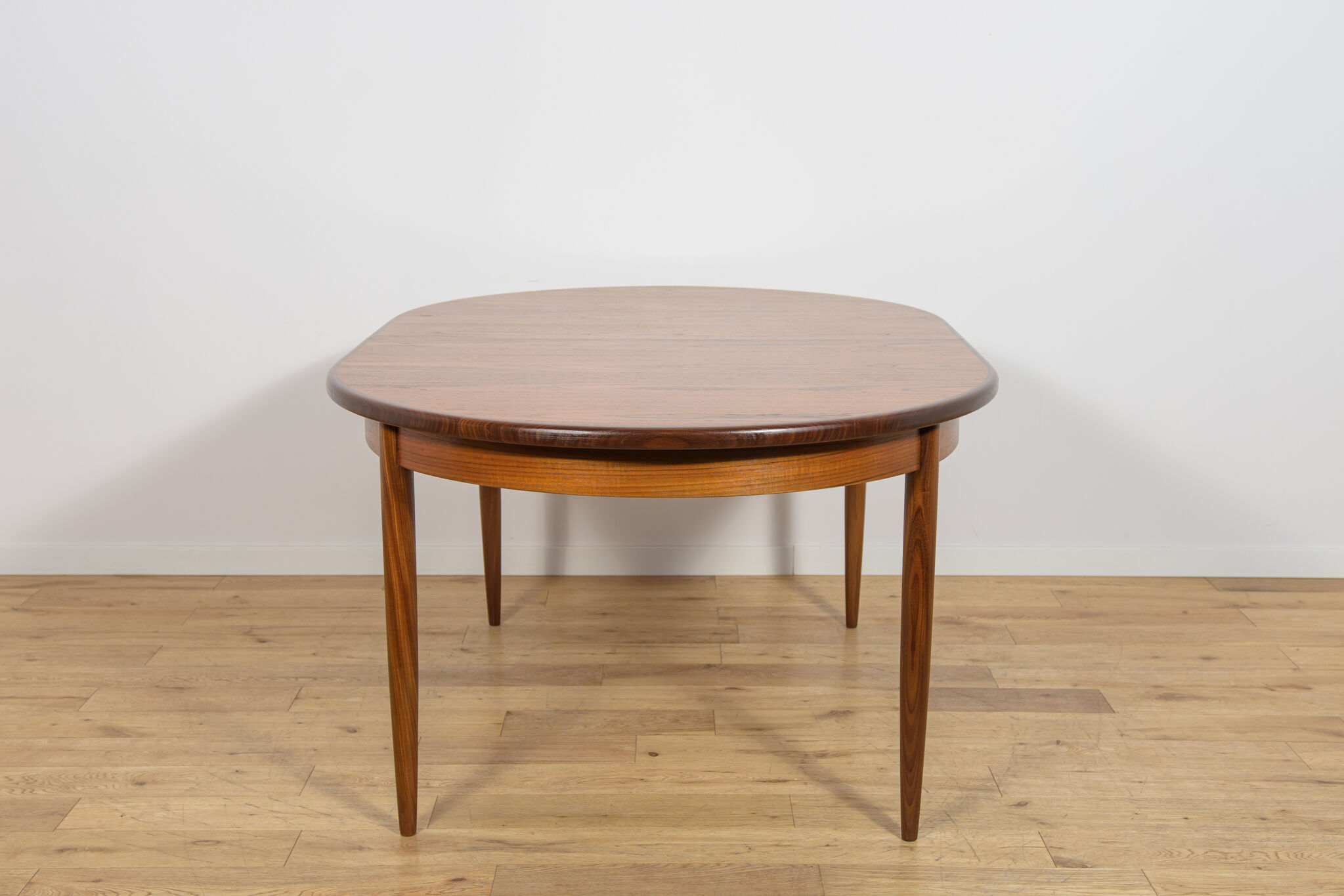 Mid-Century Oval Teak Extending Dining Table from G-Plan, United Kingdom, 1960s