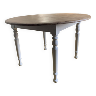 Round raw wood table
