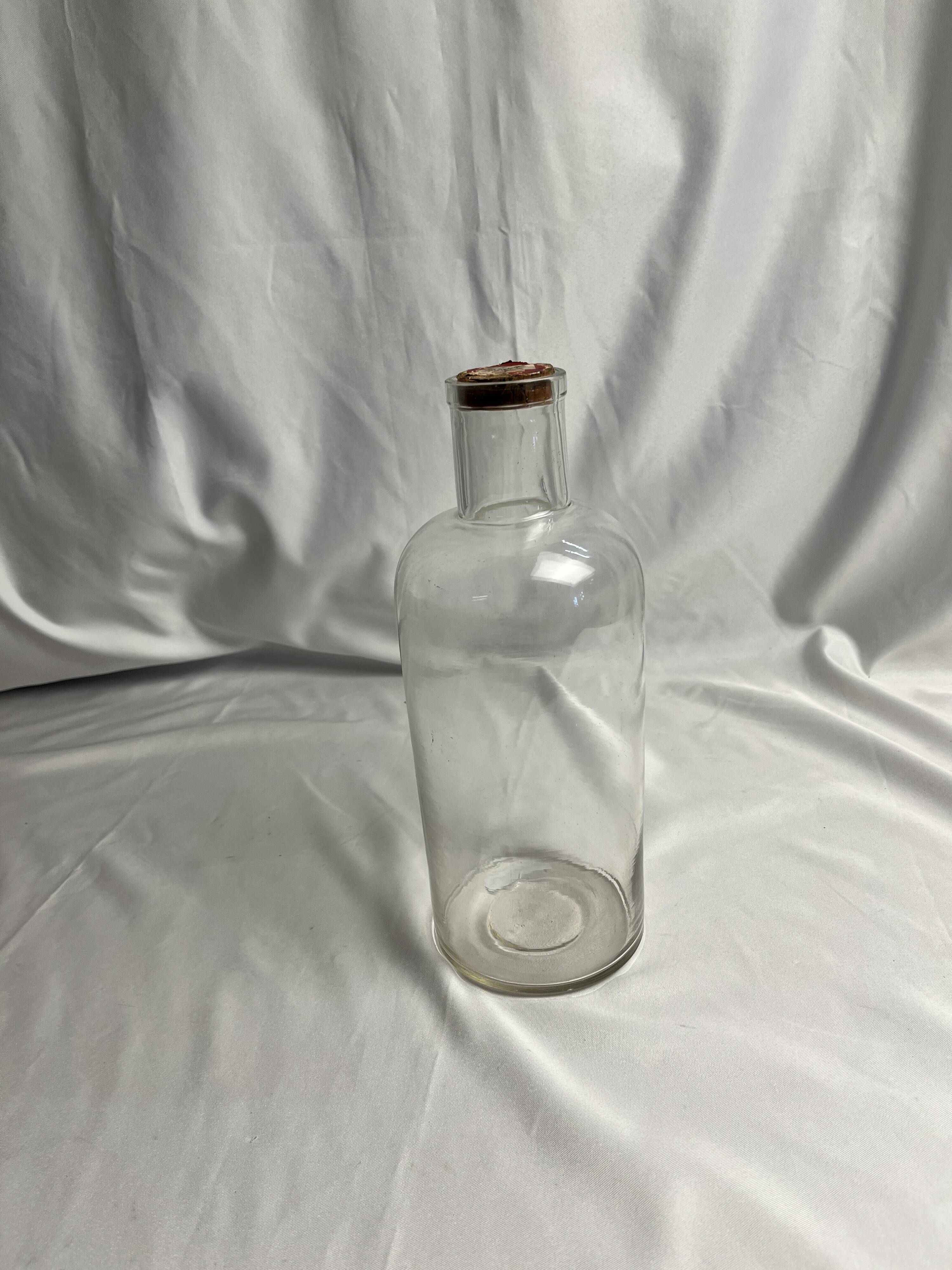 Old Bailly pharmacy laboratory bottle, early 20th century