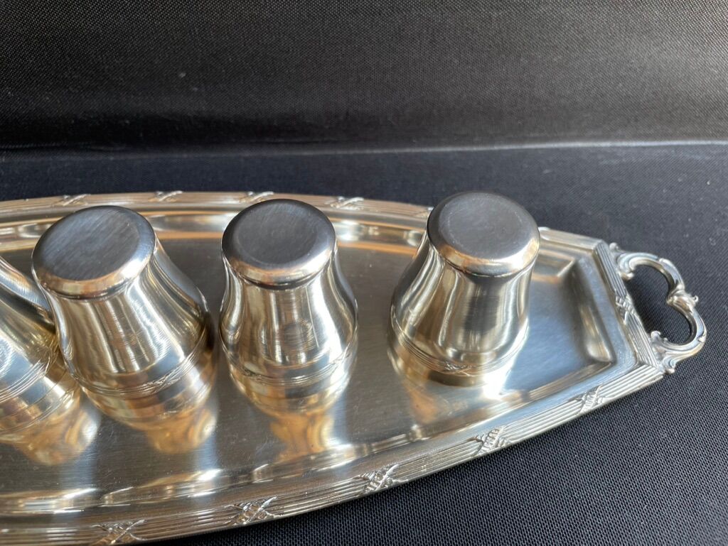 6 shot glasses on tray with handles – Silver metal -Louis XVI style