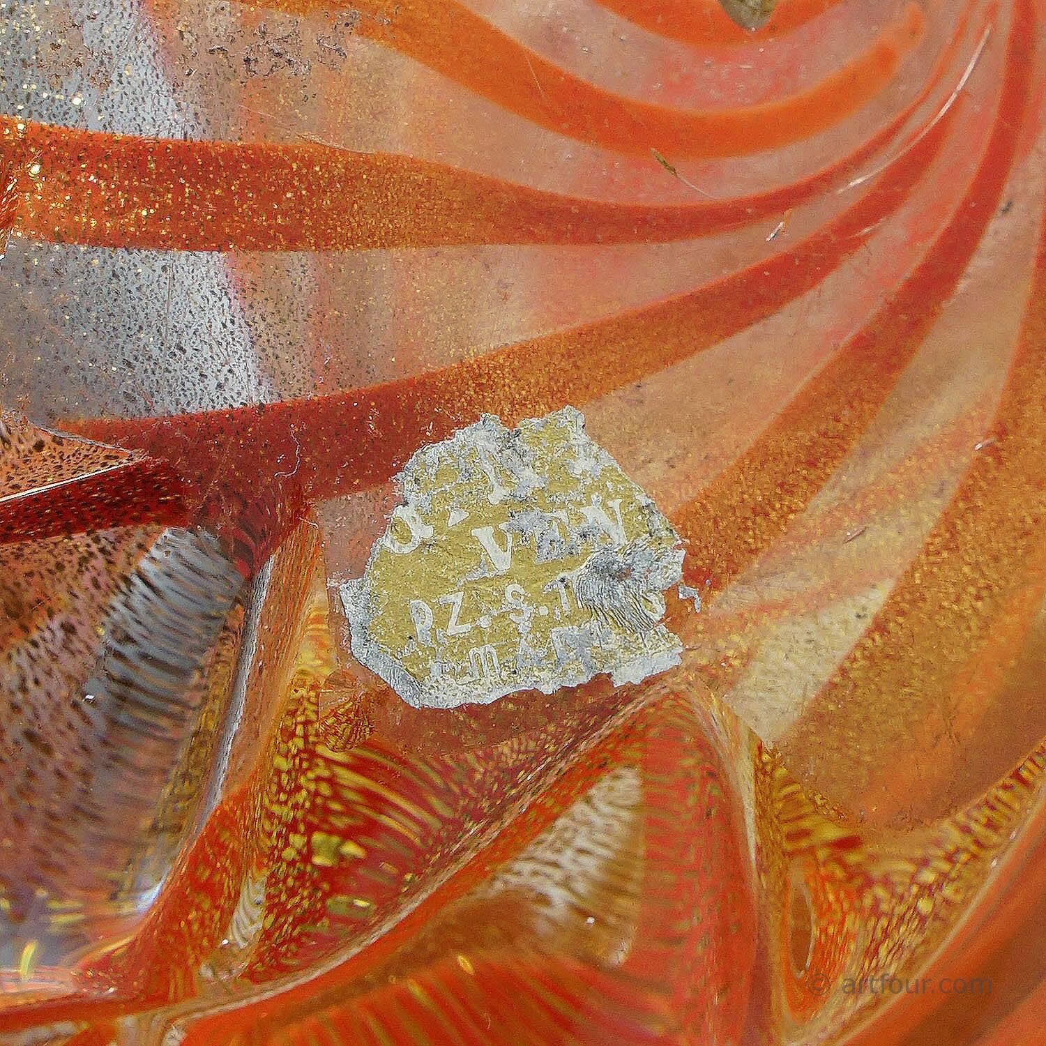 Ribbed 'Corallo Oro' vase by Alfredo Barbini, 1960s