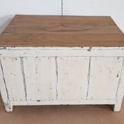 Old piece of furniture by trade (jeweler)