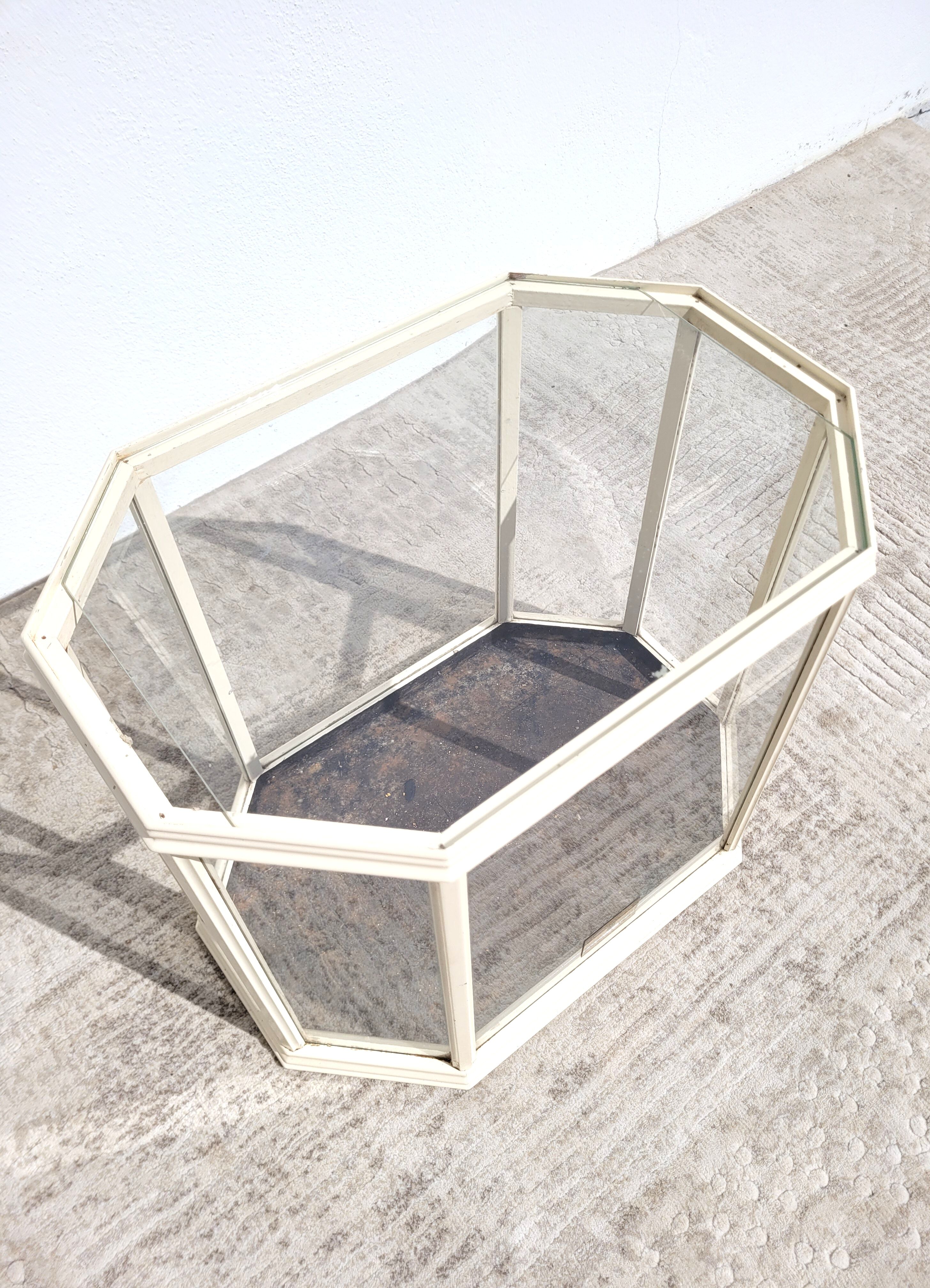 Indoor greenhouse Bois St Germain