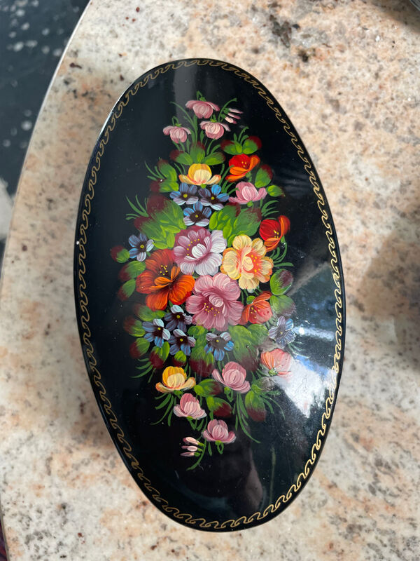 Boîte décoration  en métal russe