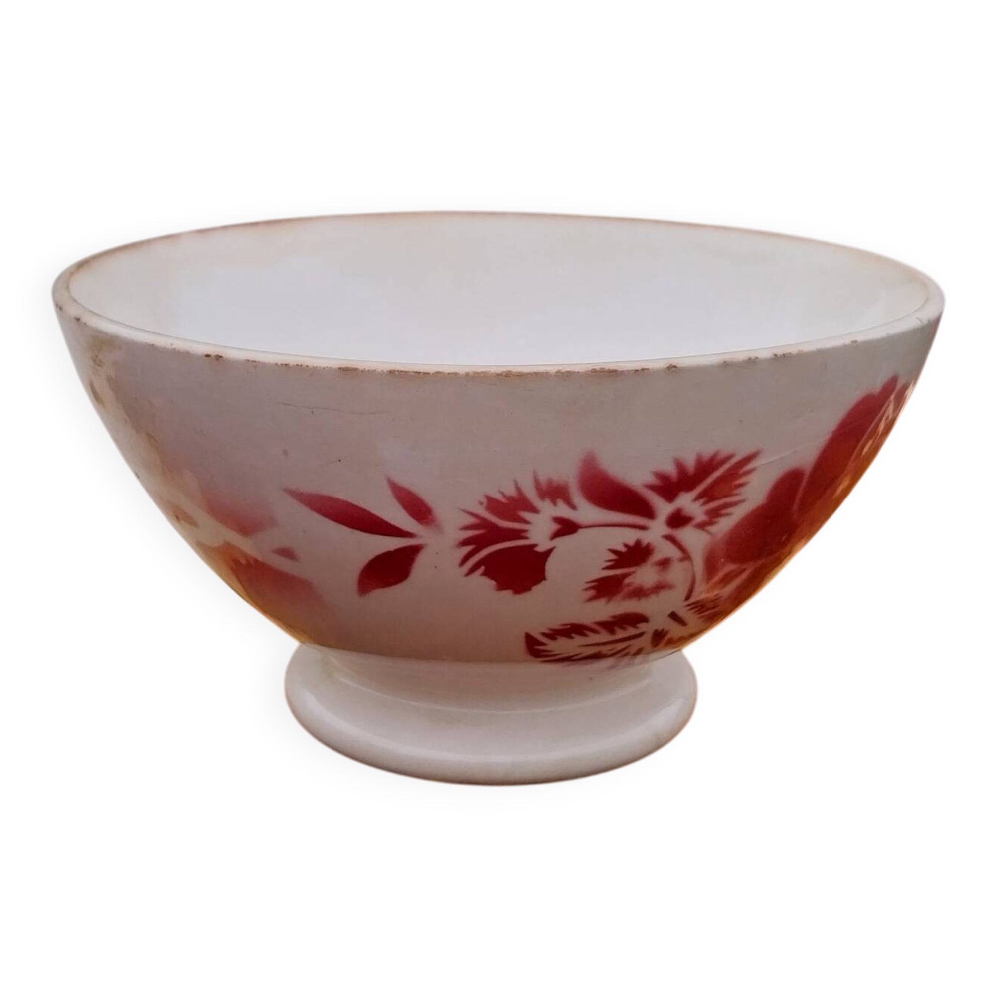 Earthenware bowl with floral decoration