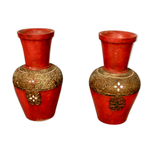 Paire de vases en terre cuite,