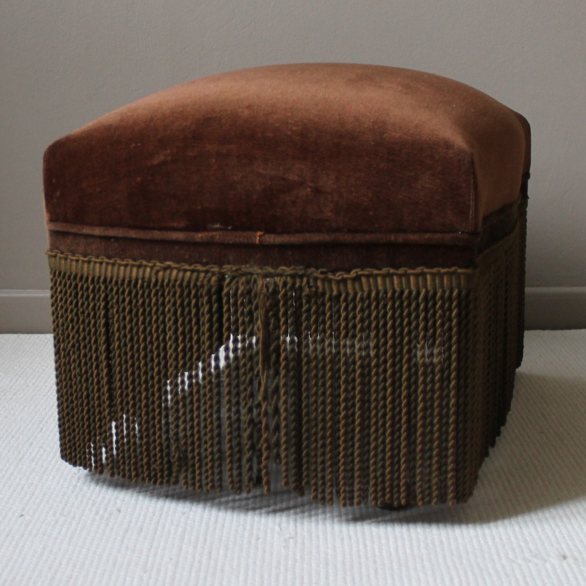 Fauteuil crapaud  & ottoman vintage velours brun profond