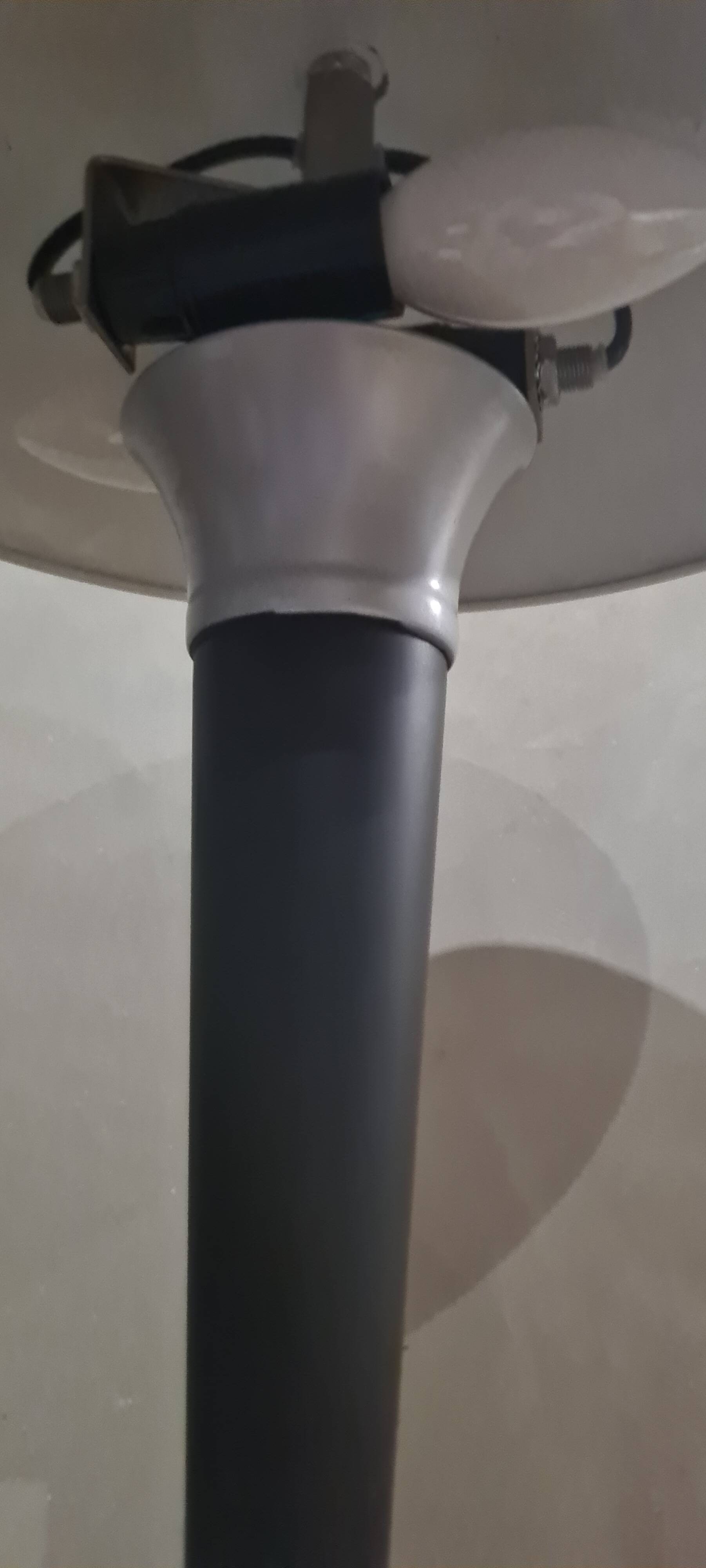 Chrome gold mushroom lamp (known as liner) 1975 to 85., h41 x l31 good condition