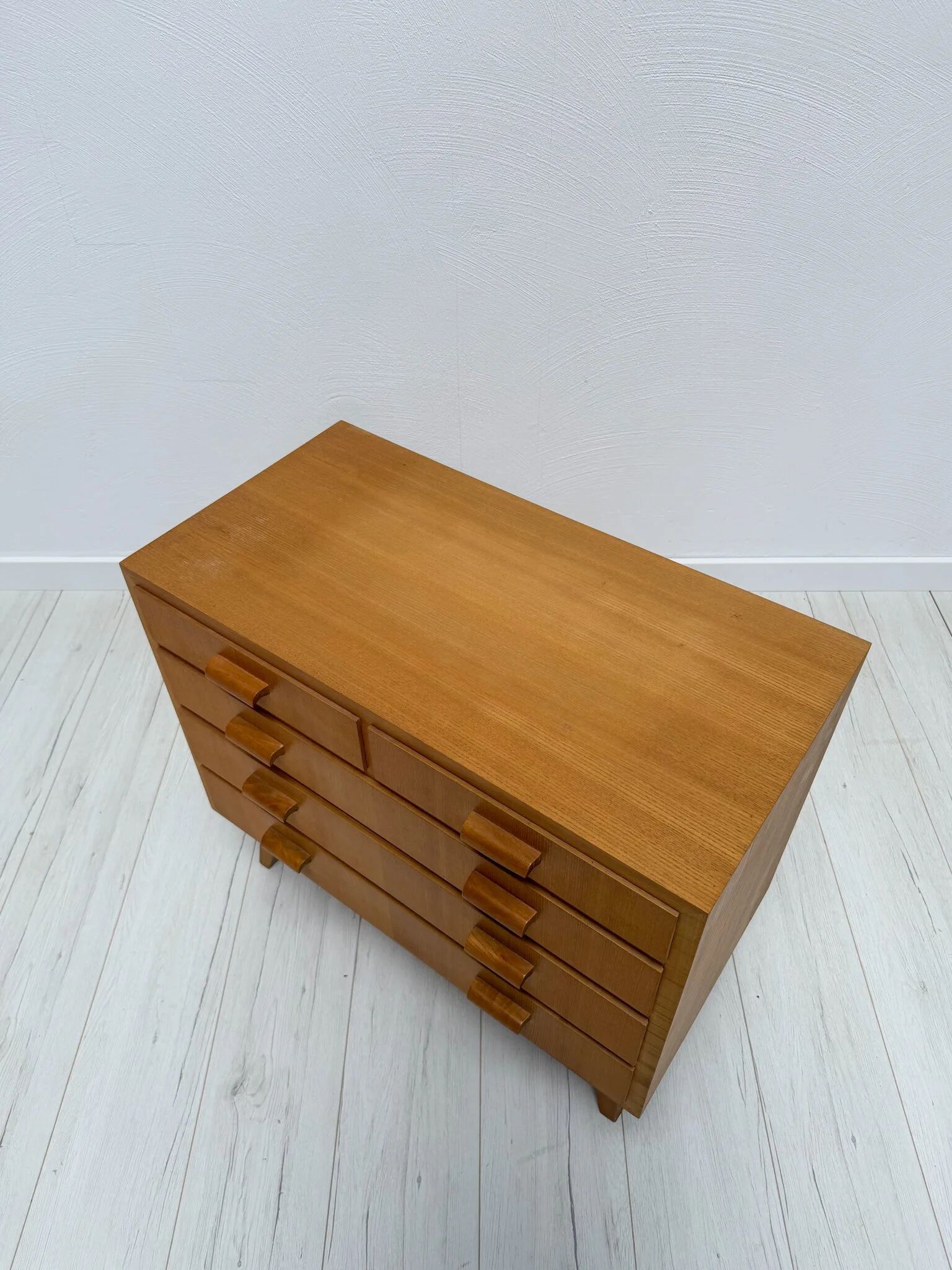 1960s vintage mid-century modern oak chest of drawers