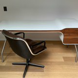 “i-con” desk michiel van der kley