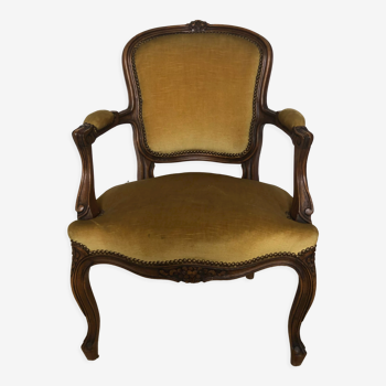 Fauteuil de style Louis XV moutarde