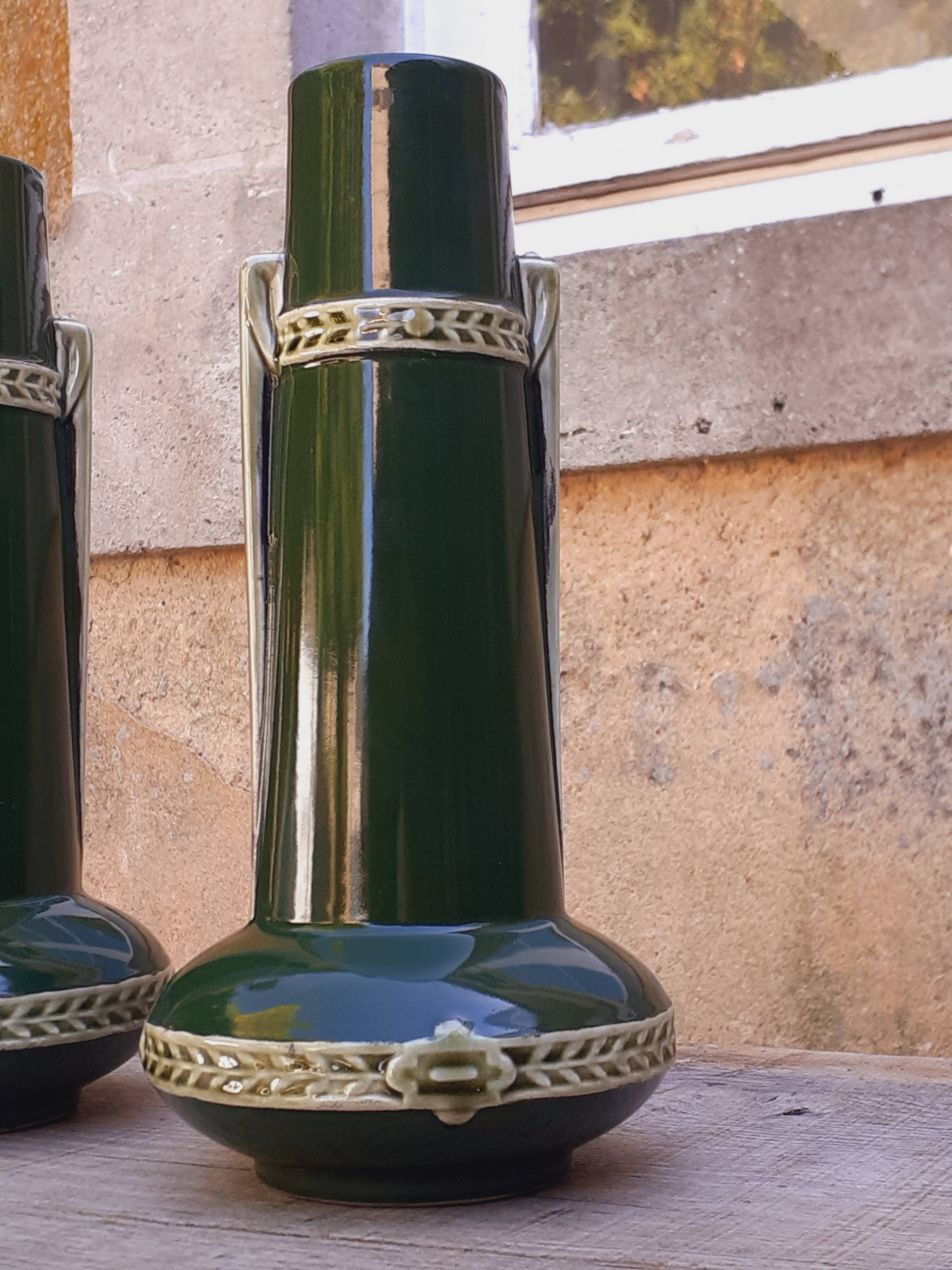 Pair of Art Nouveau barbotine vases by Gustave de Bruyn