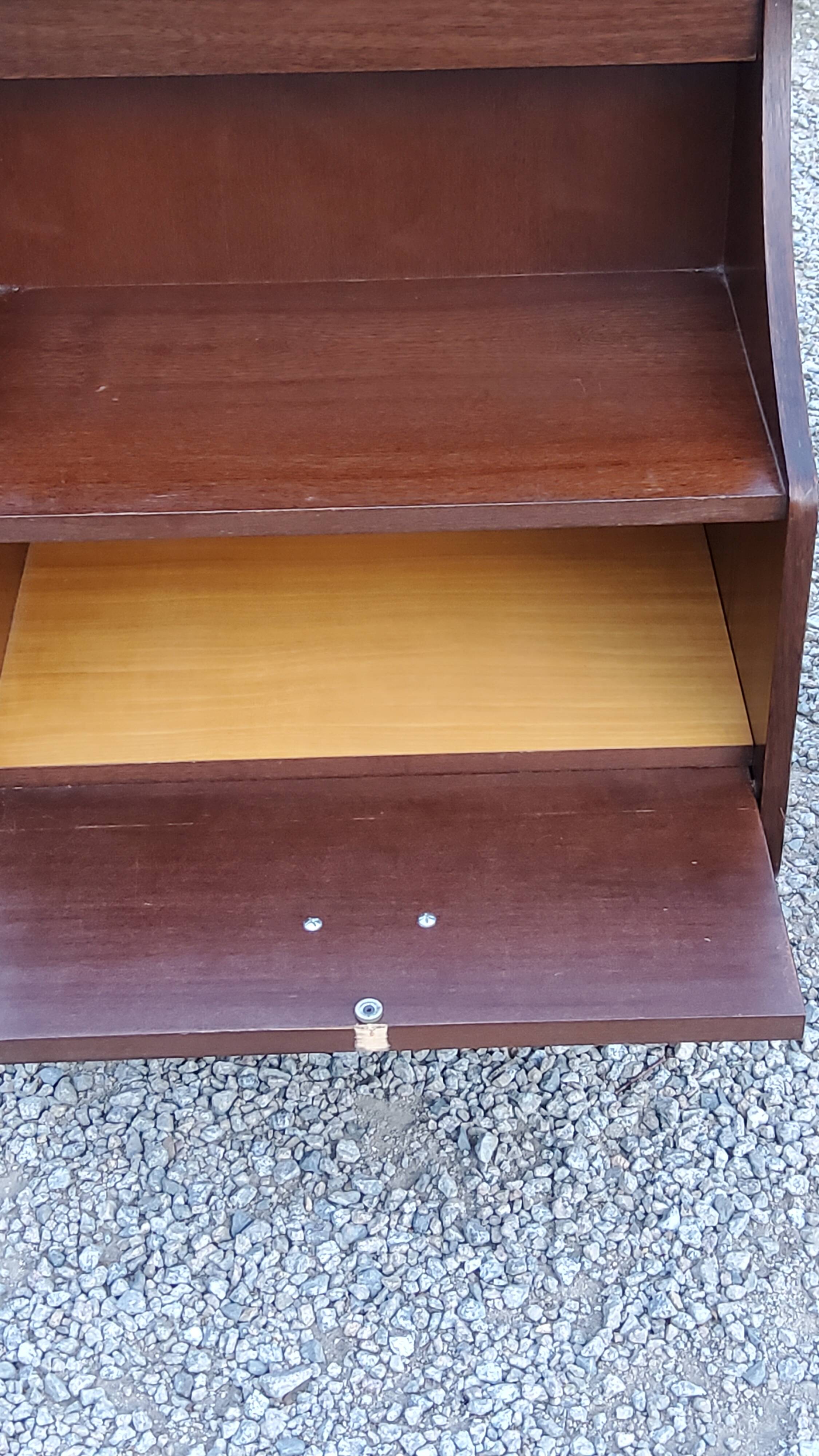 Pair of bedside tables from the 70s in rosewood stained oak veneer