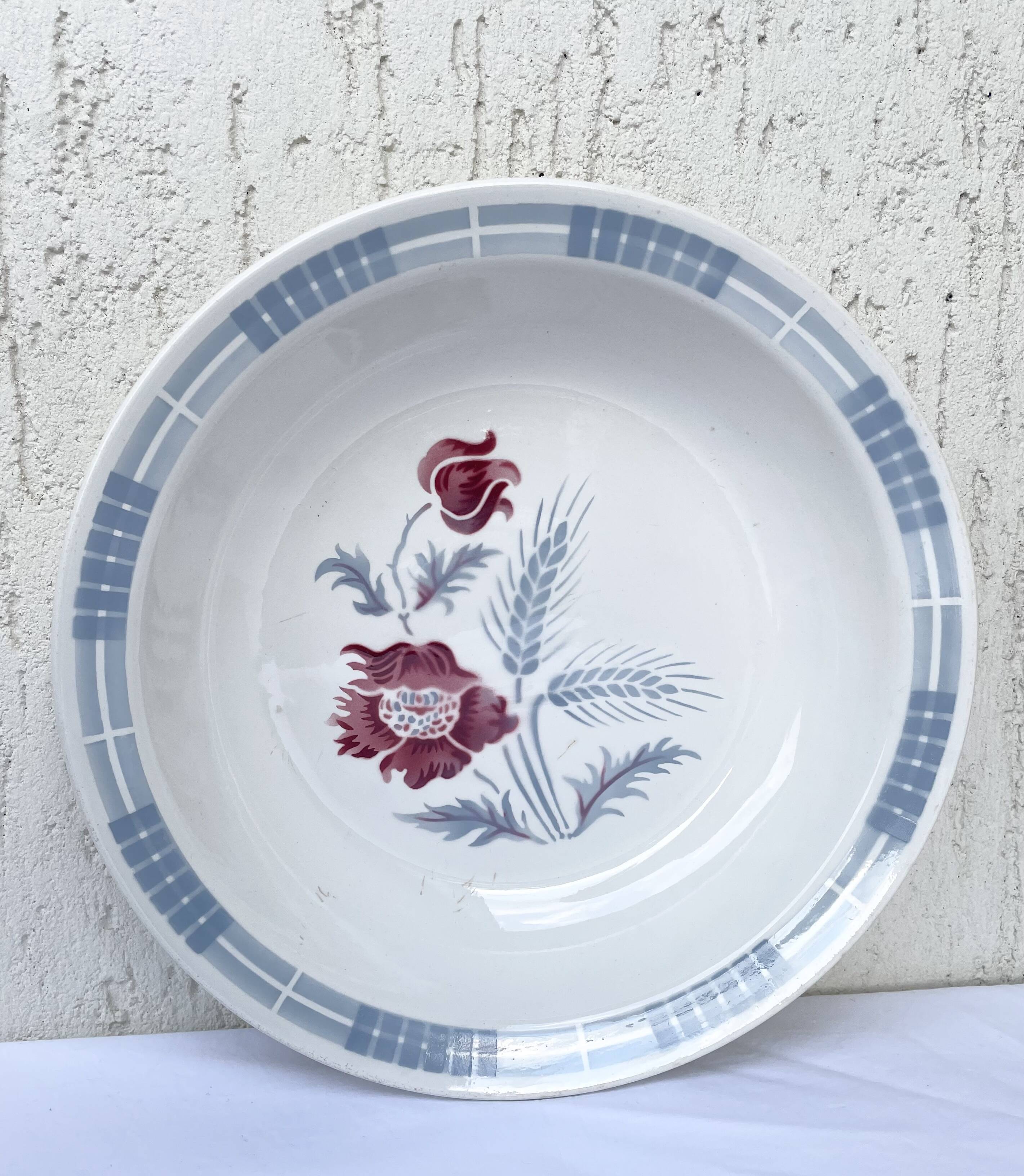 Plat creux Sarreguemines modèle Carole, décor floral et épi de blé