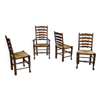 4 chaises à dossier échelle / 1 accoudoir / avec coussins en jonc