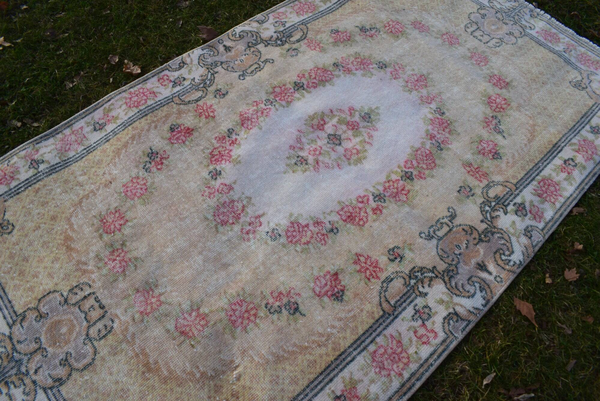 Vintage Turkish handmade rug 114x210 cm