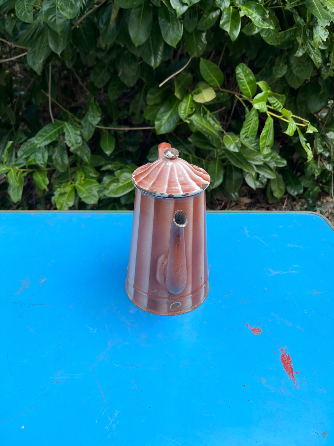 Enamelled coffee maker