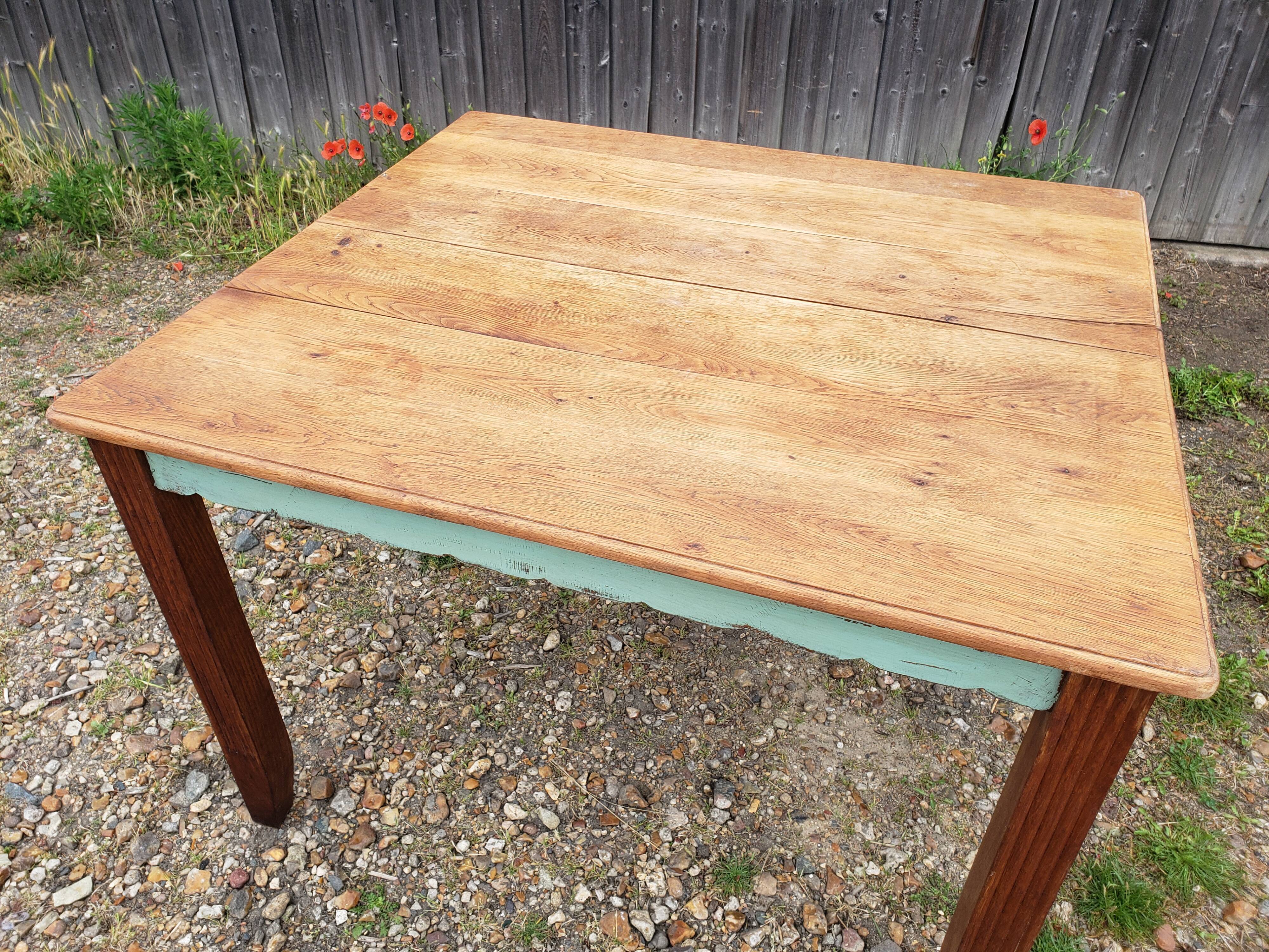Table and chairs art deco wood and pastel