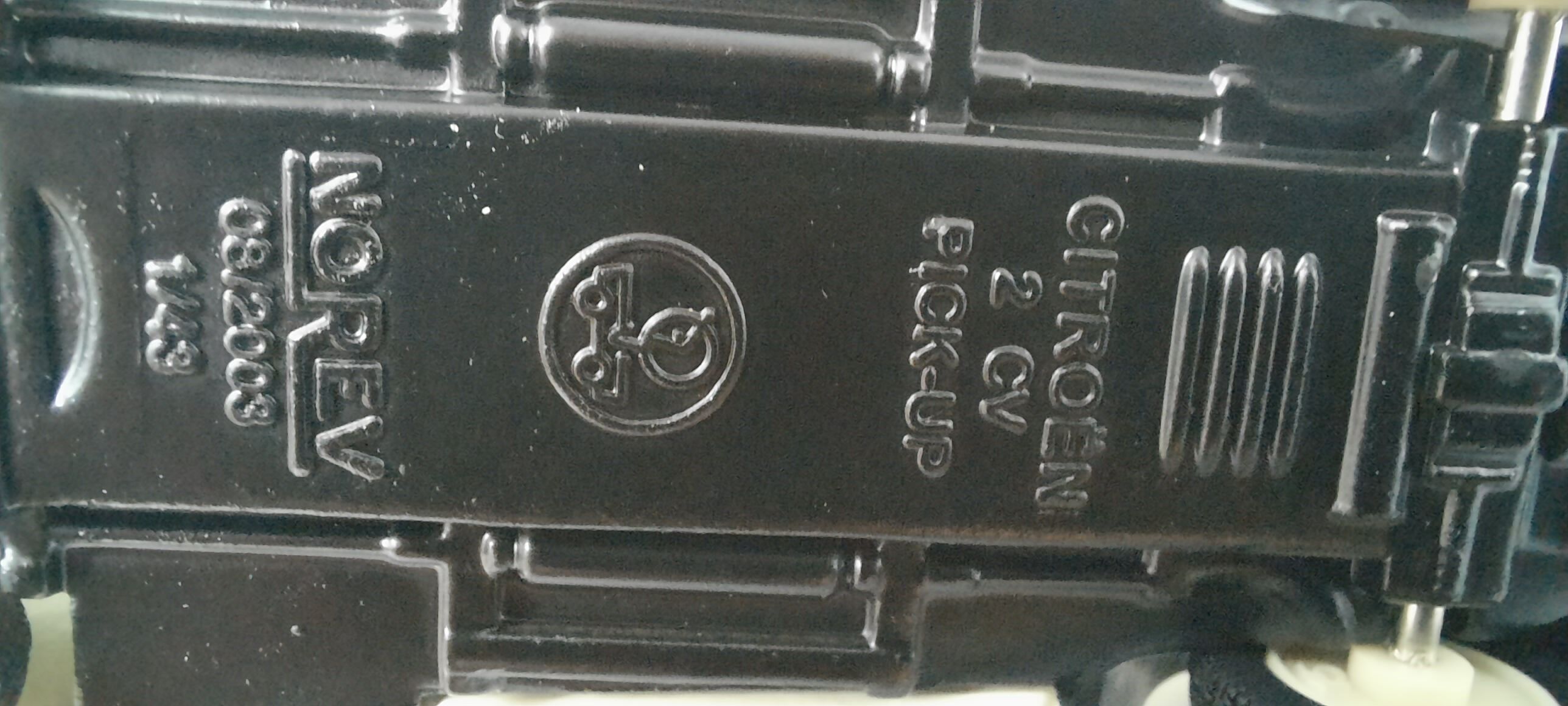 Citroën 2 CV Pick-up 1/43rd Miko
