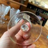 6 Verres à vins et 5 verres à eaux forme tulipes motif arabesque