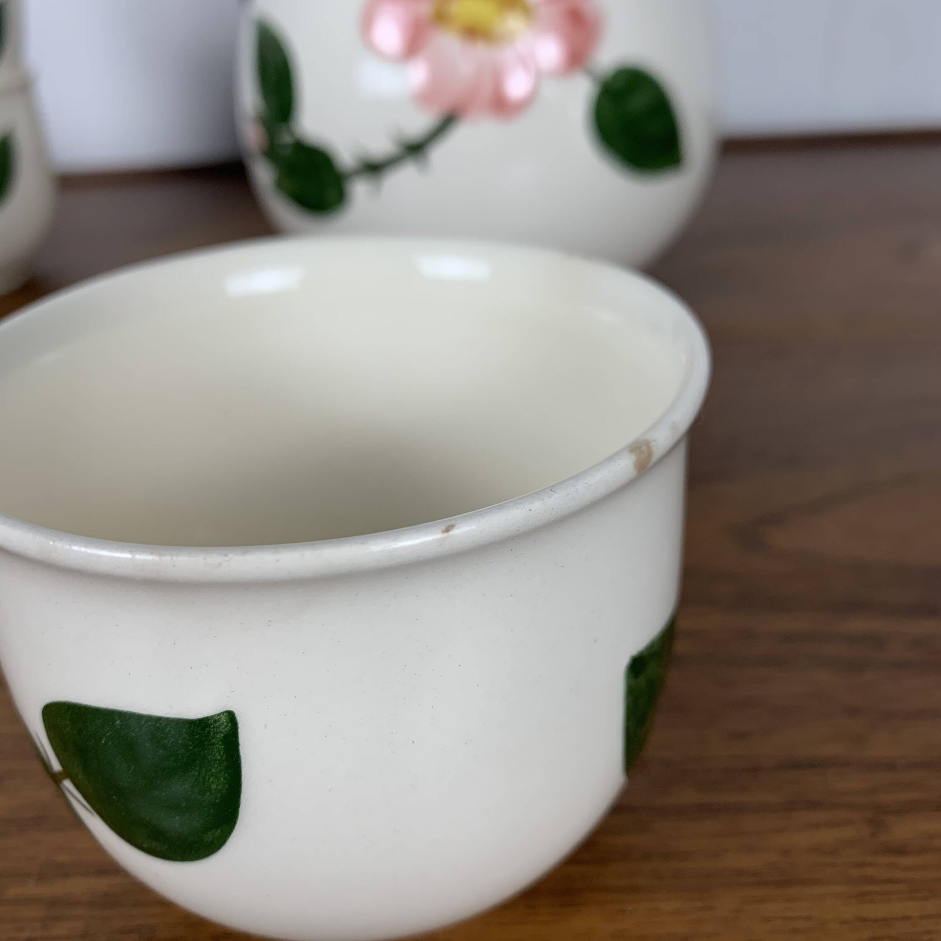 6 teacups + saucers + teapot Villeroy & Boch "Wild Rose" 1970