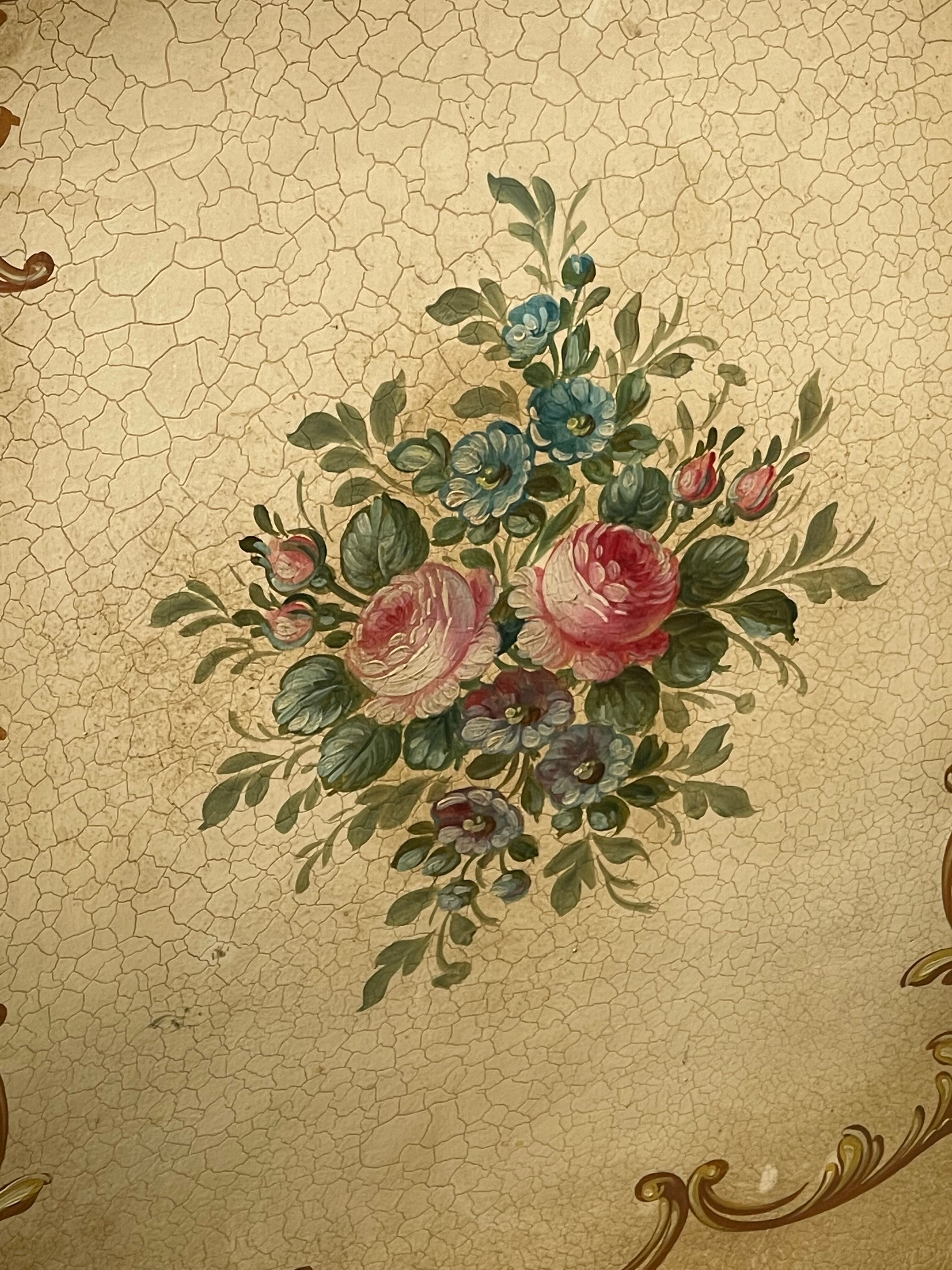 Commode laquée style Louis XV