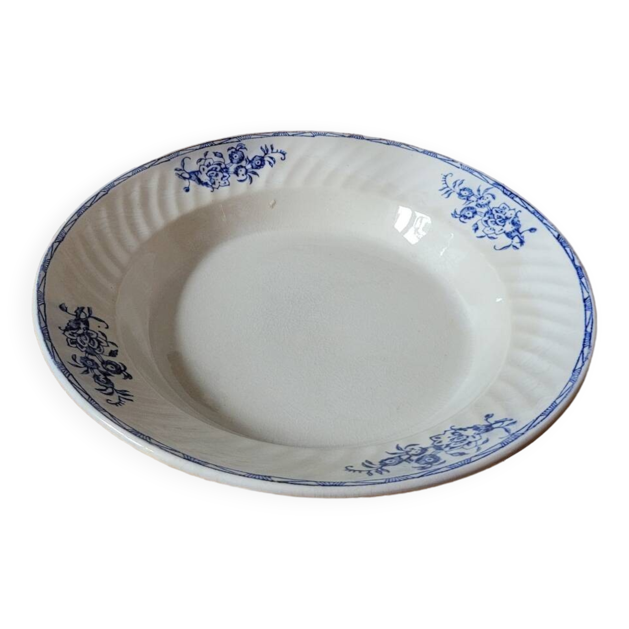 St Amand hollow dish model 9997