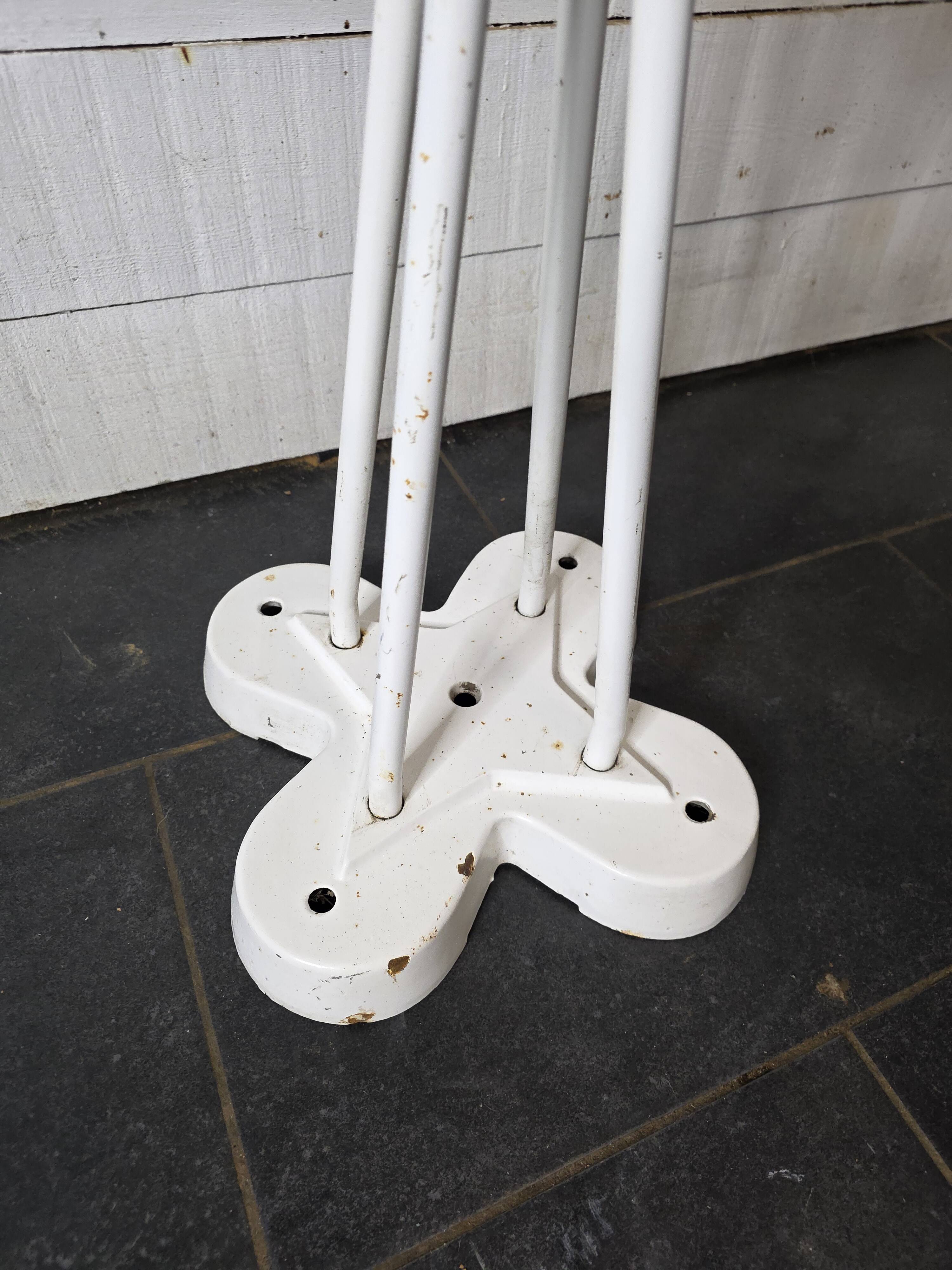 Iron garden table with cast iron legs