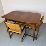 Table de salle à manger extensible en teck, style danois vintage des années 1950.