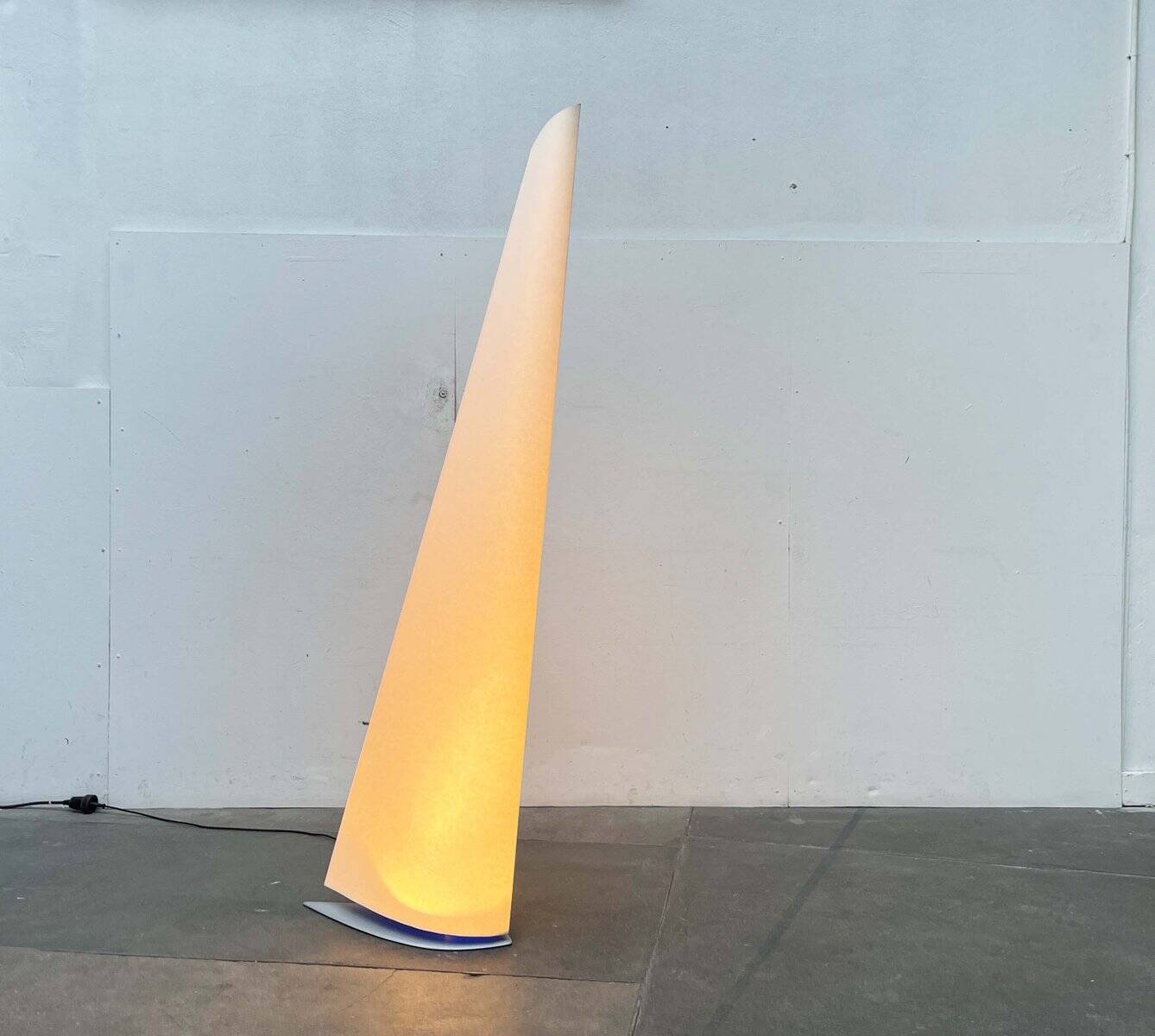 German Postmodern Floor Lamp Vela Sail by A. Engbert and Franz Ringelhan for Rolf Benz, 1990s