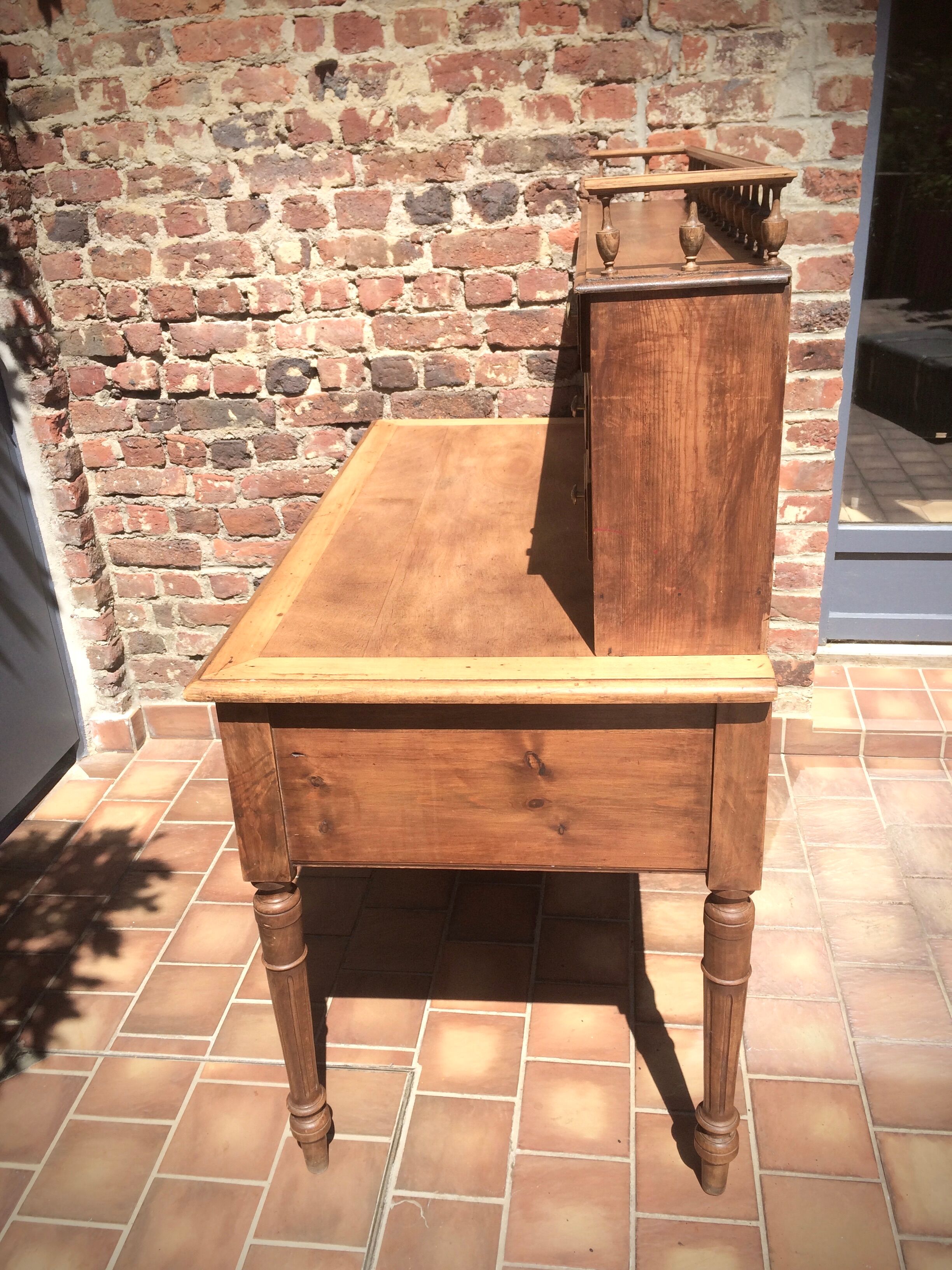 Period office in pitchpin