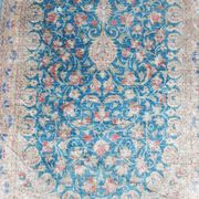 Kerman runner carpet in antique silk, hand-knotted from the 1940s.