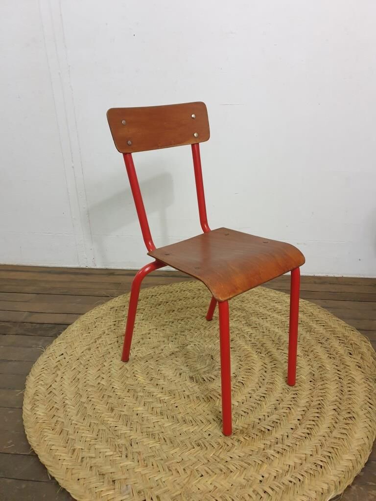 Chaise d'école enfant
