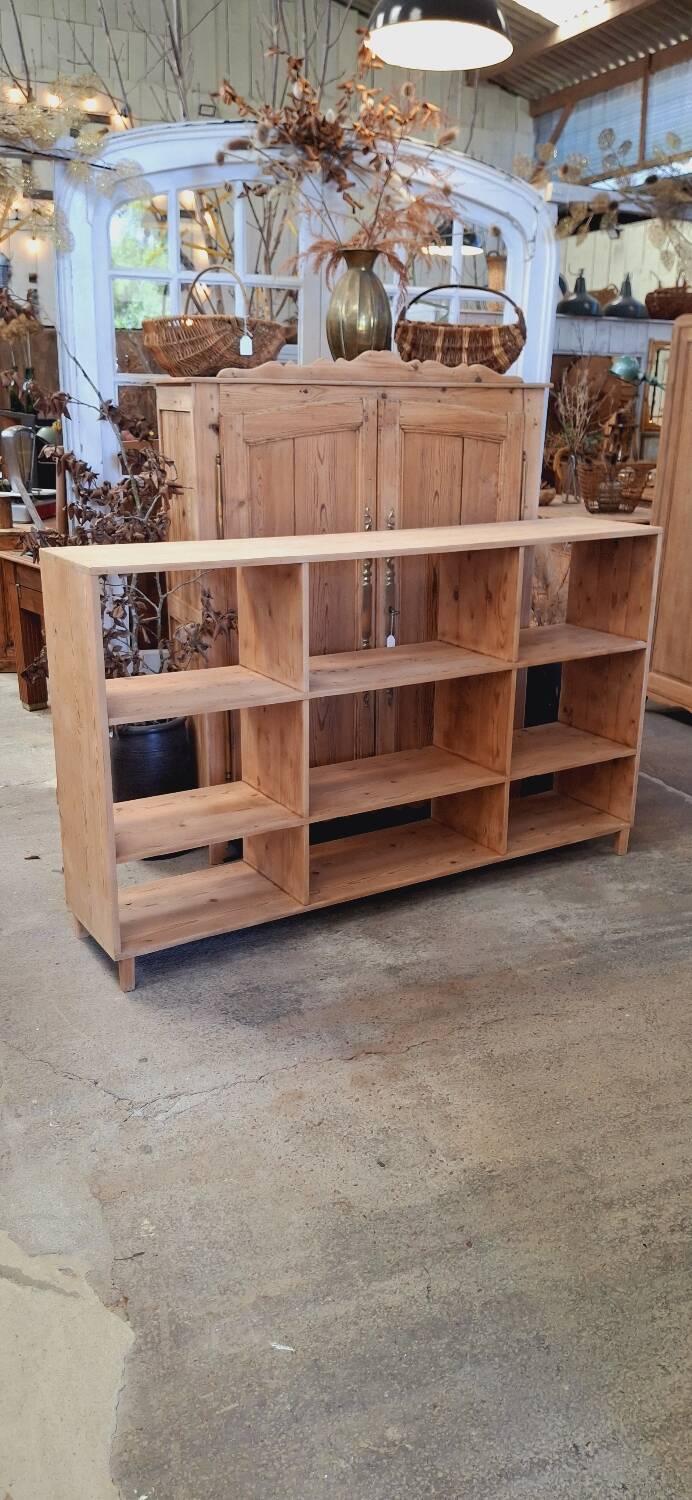 Locker furniture on feet