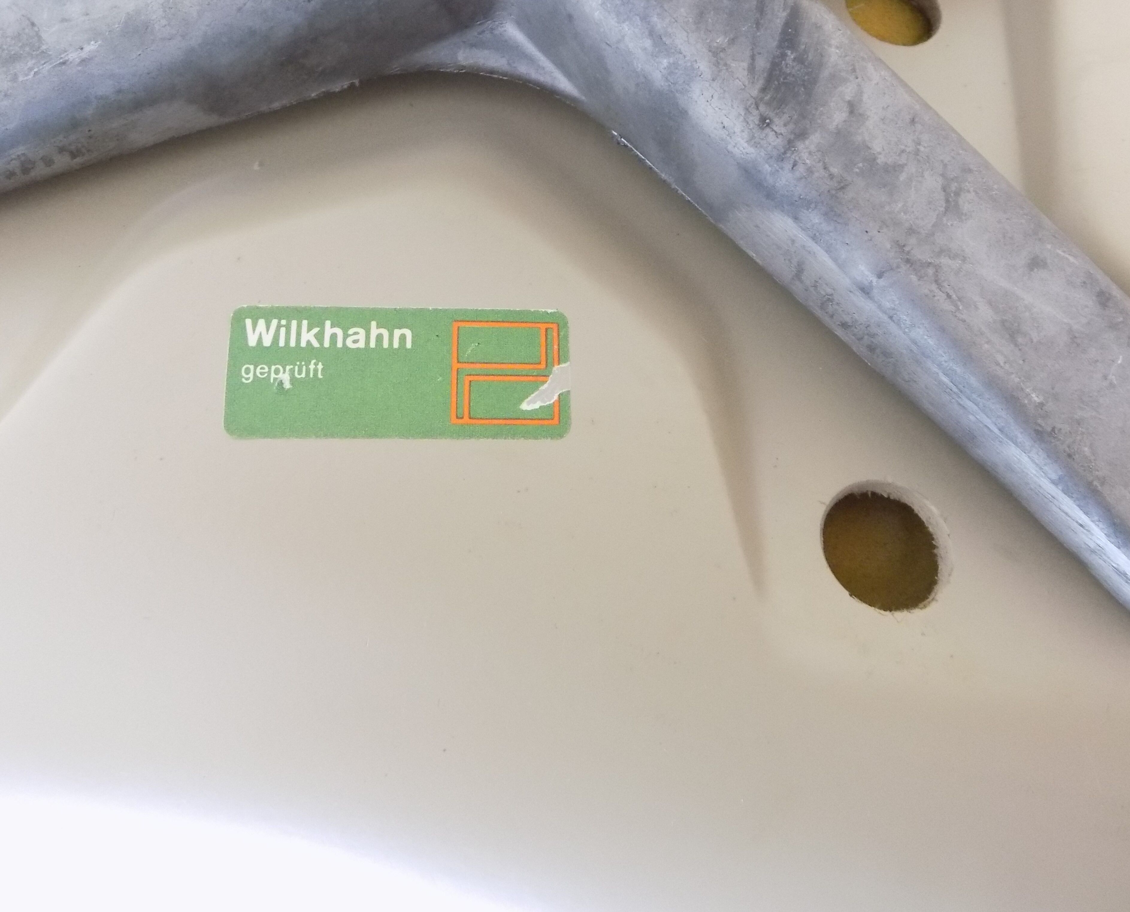 Wilkhahn Delta 2000 leather office chair by Delta Design