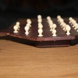 Jeu de solitaire artisanal ancien