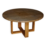 Round table in pine by Roland Wilhelmsson, mid-20th century.