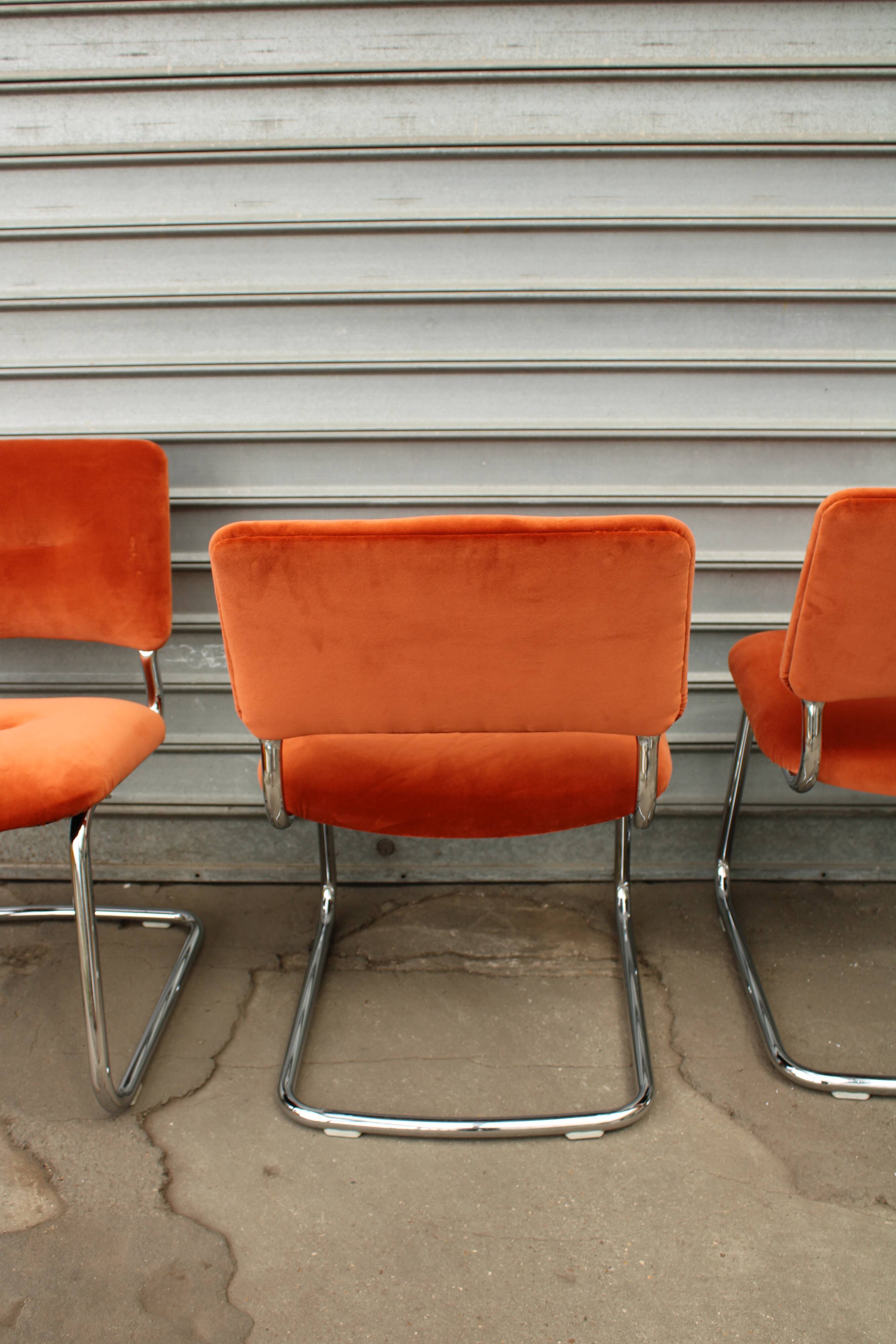 Strafor chairs