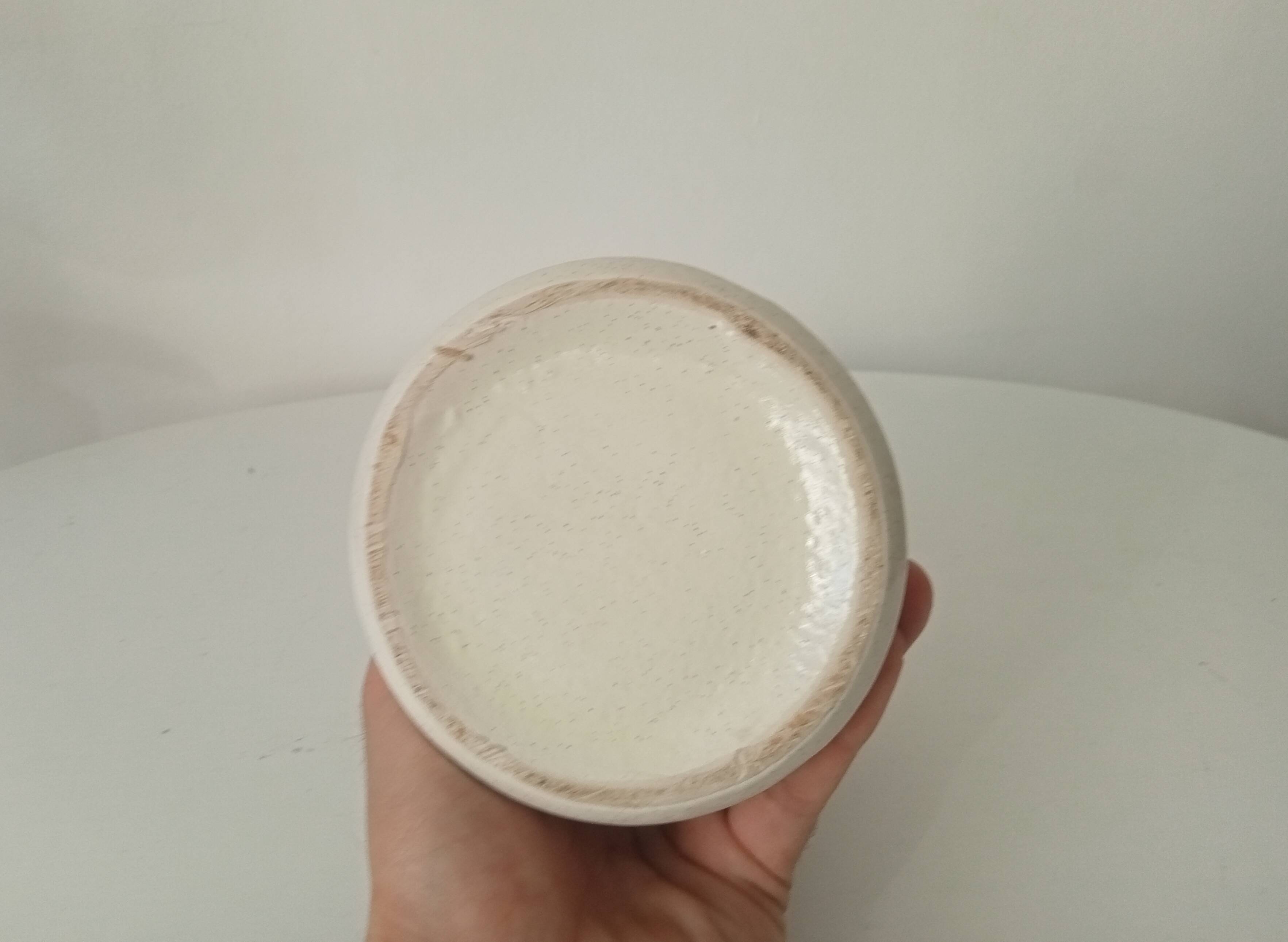 Pichet vintage en grès vernissée signé